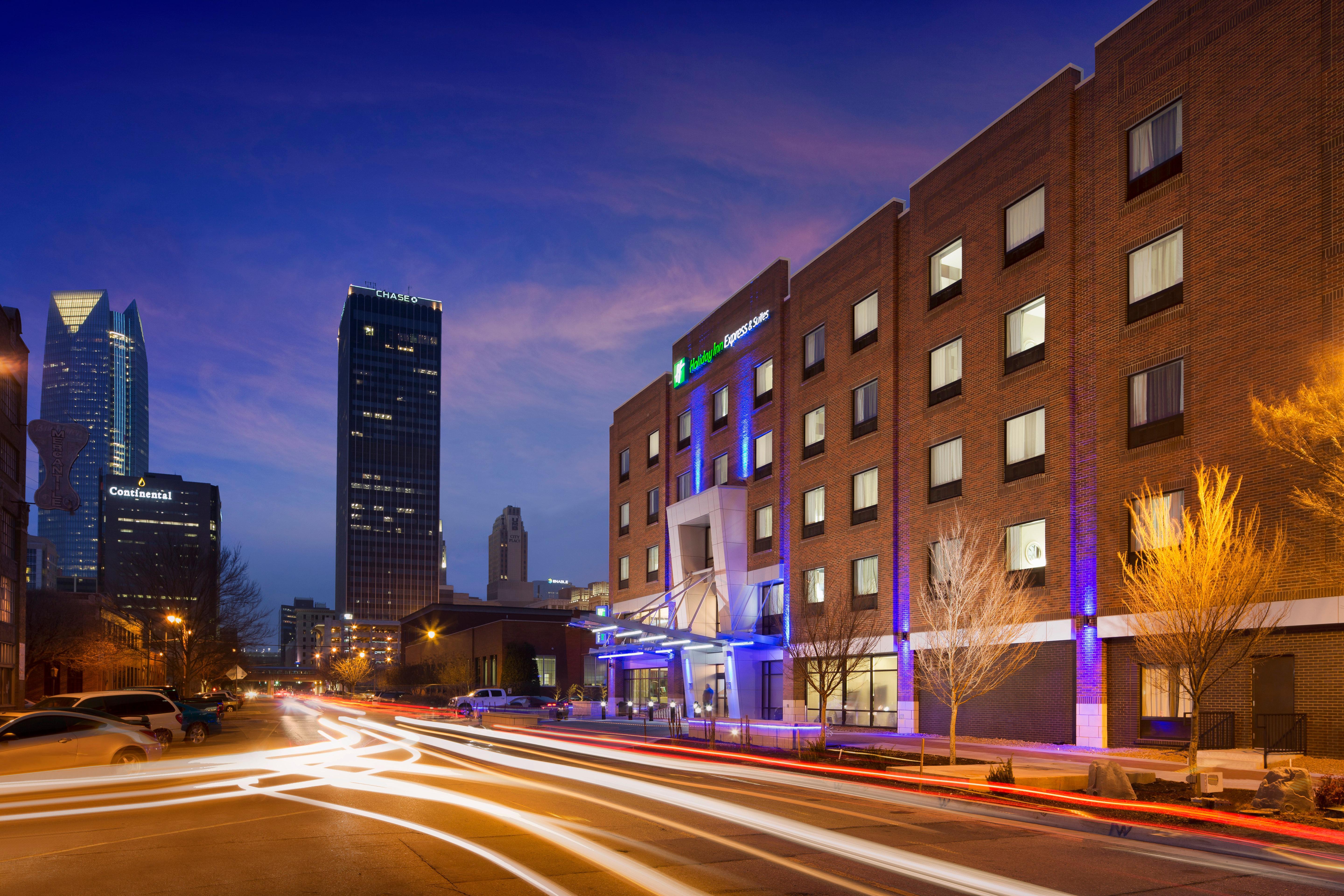 Holiday Inn Express & Suites Oklahoma City Downtown - Bricktown By Ihg Esterno foto
