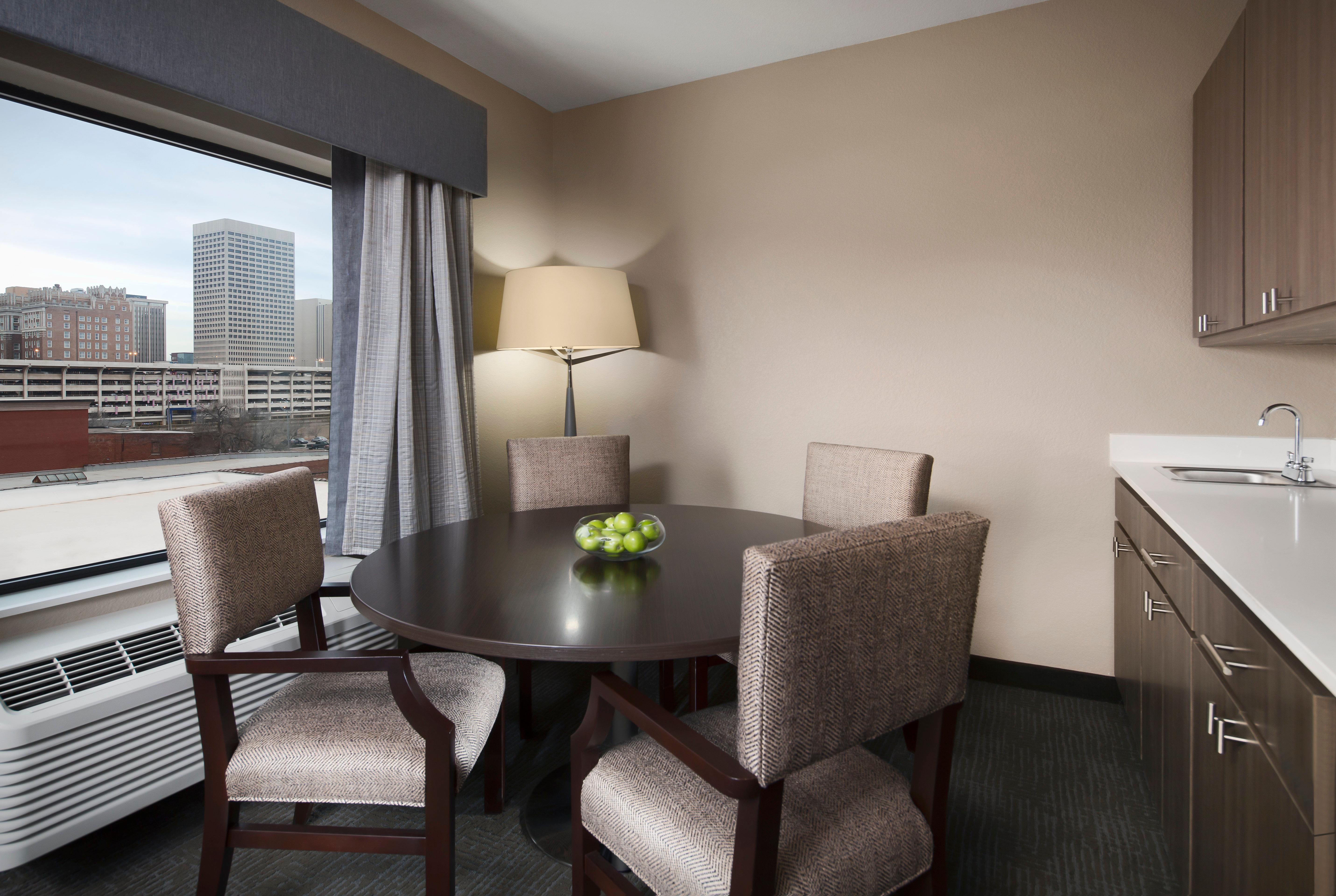 Holiday Inn Express & Suites Oklahoma City Downtown - Bricktown By Ihg Esterno foto