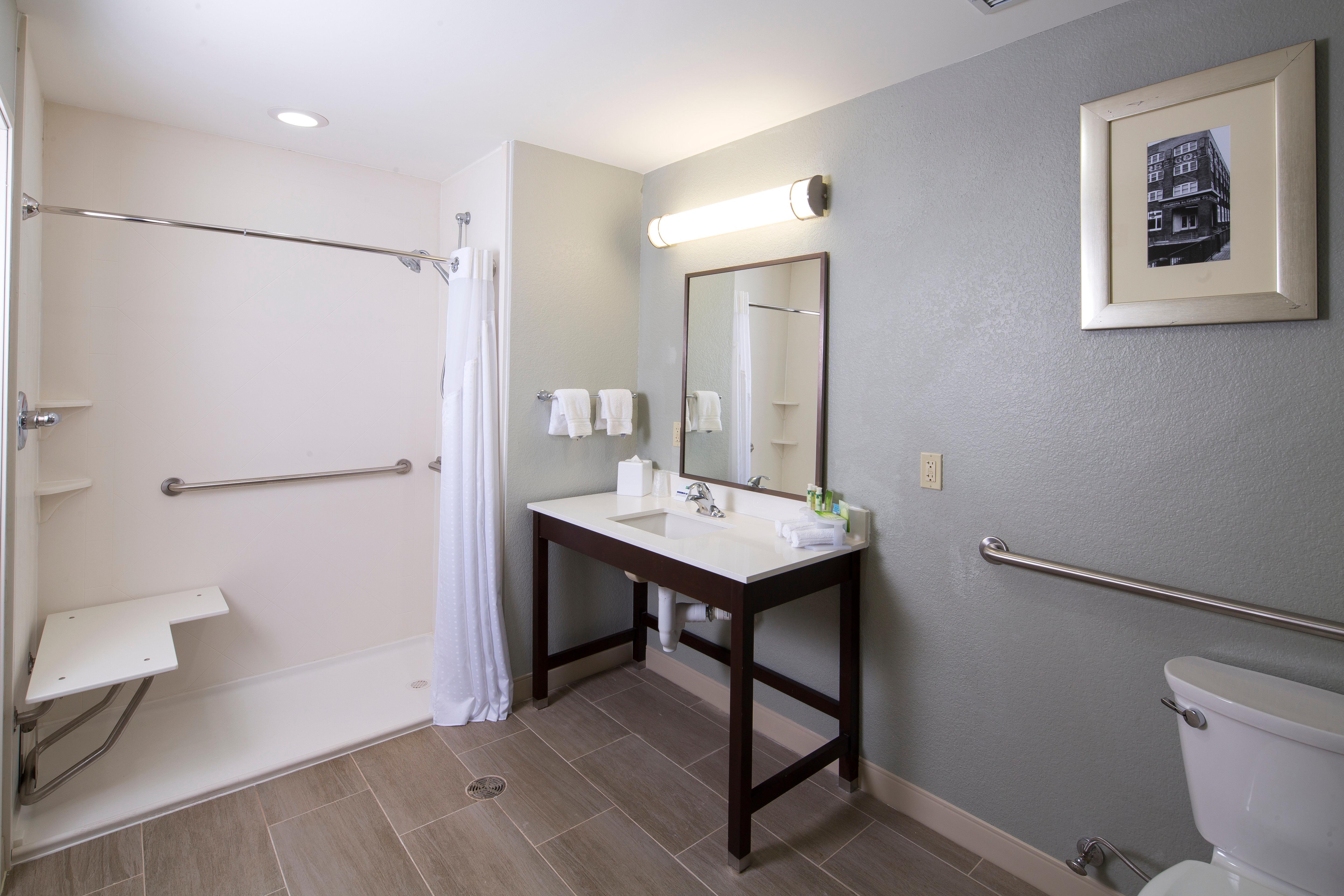 Holiday Inn Express & Suites Oklahoma City Downtown - Bricktown By Ihg Esterno foto