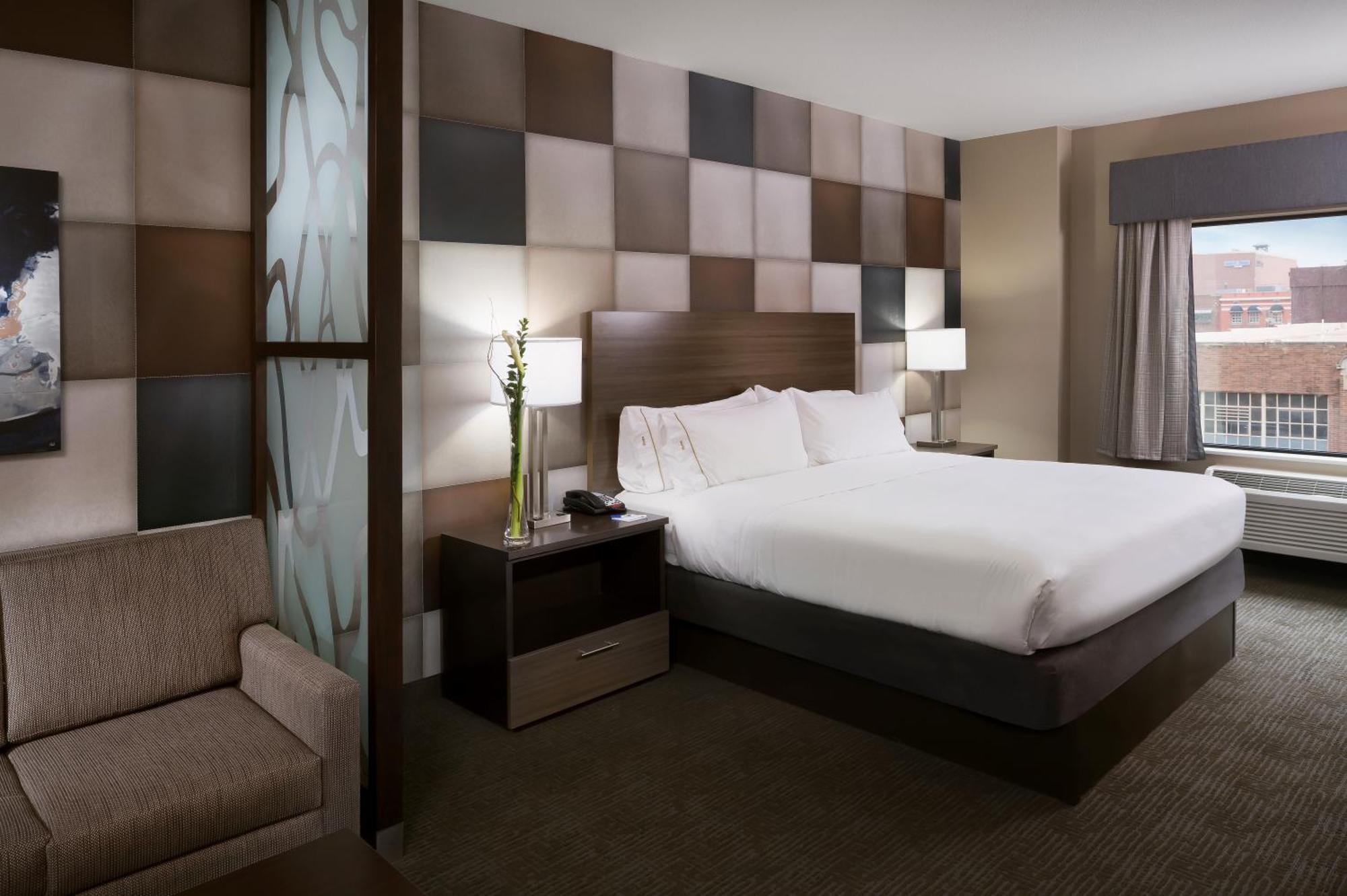Holiday Inn Express & Suites Oklahoma City Downtown - Bricktown, An Ihg Hotel Esterno foto